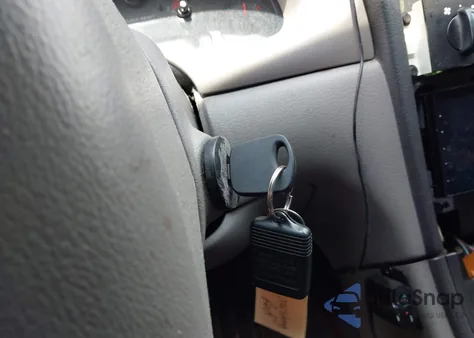 2004 Ford Mustang из США, поврежденный, VIN 1FAFP40464F105246